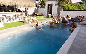 Zentiga Surf Hostel
