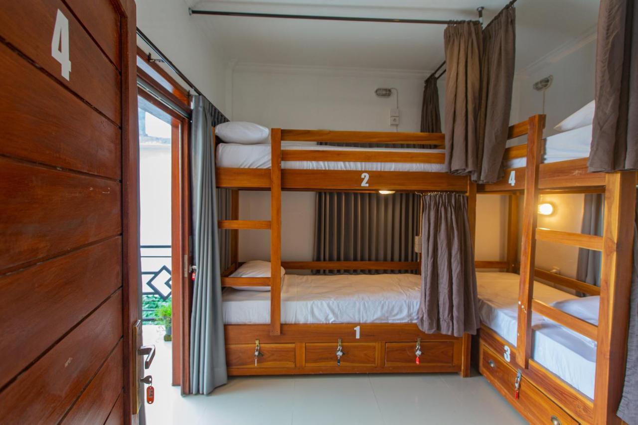 Zentiga Surf Hostel Canggu Extérieur photo