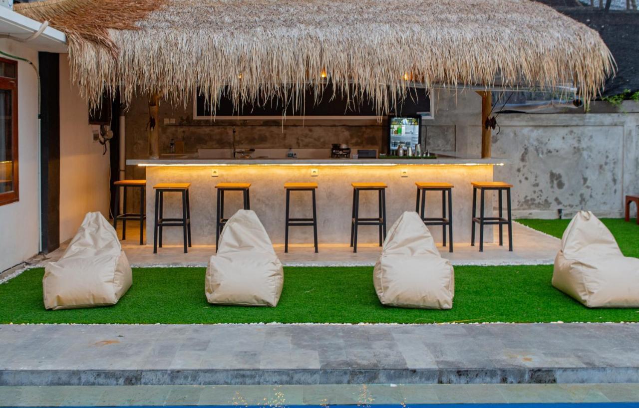 Zentiga Surf Hostel Canggu Extérieur photo