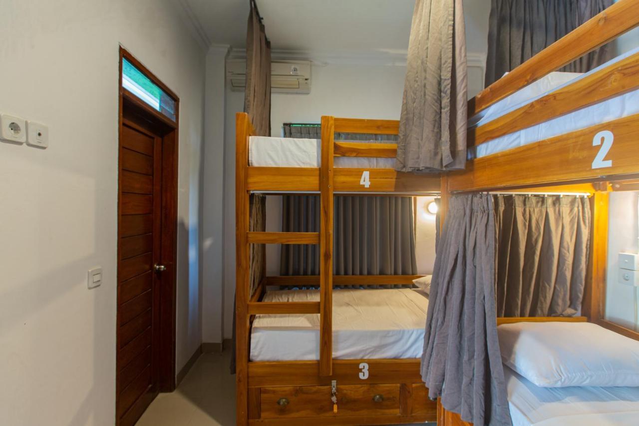 Zentiga Surf Hostel Canggu Extérieur photo
