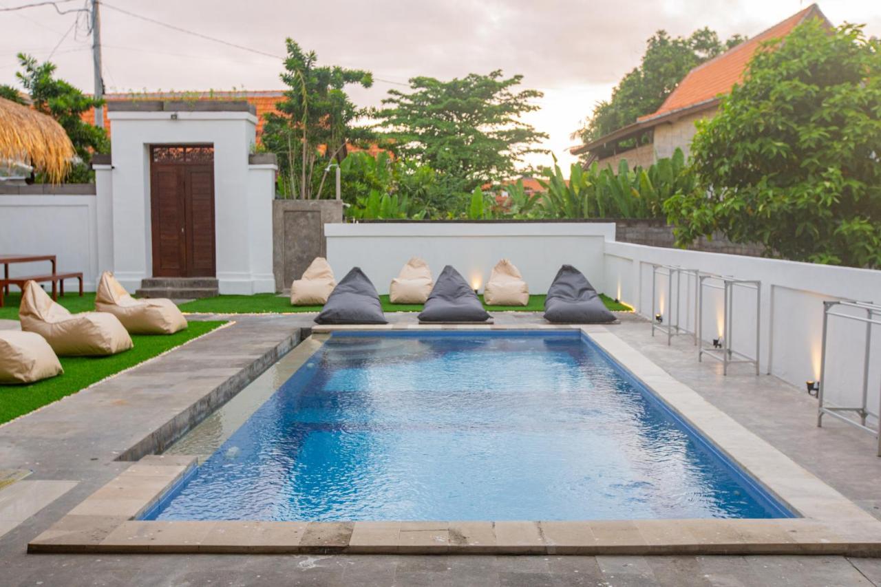 Zentiga Surf Hostel Canggu Extérieur photo